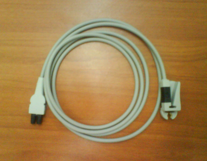 GE Healthcare compatible Non-Invasive Blood Pressure (NIBP) hose with a Dinaclick connector.